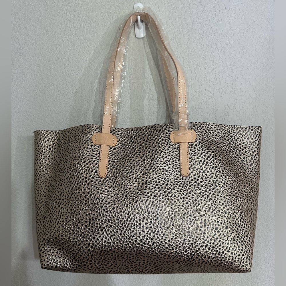 🎃Consuela Easy Breezy Wesley Tote🎃